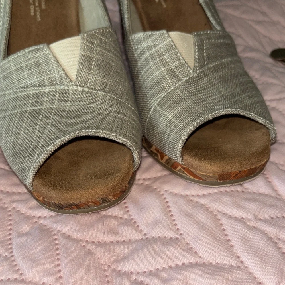 Women's Tom's Wedge Espadrilled 8 Printed Heel Woven Fabric Open Toe Shoes